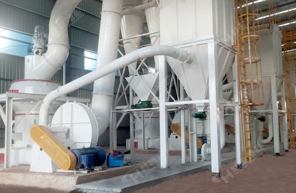 hcq1500擺式磨粉機(jī)賀州某象粉體廠(chǎng)家4臺(tái)